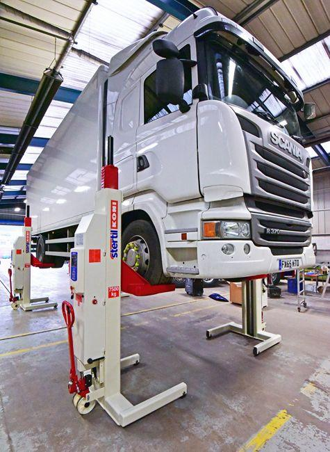 Scania and Stertil-Koni mobile column vehicle lifts
